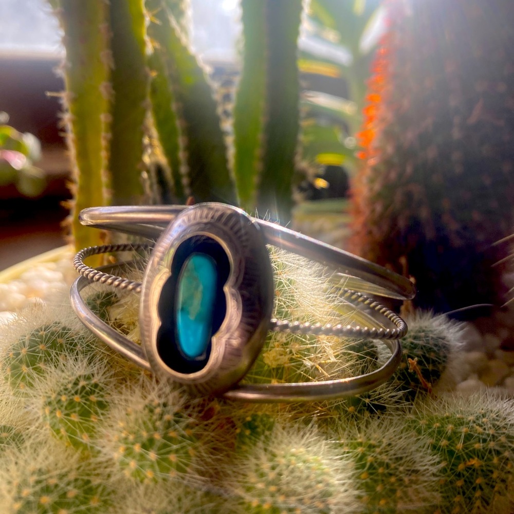 Vintage turquoise cuff
